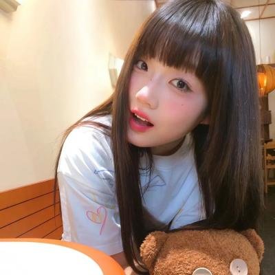 拥抱大白熊